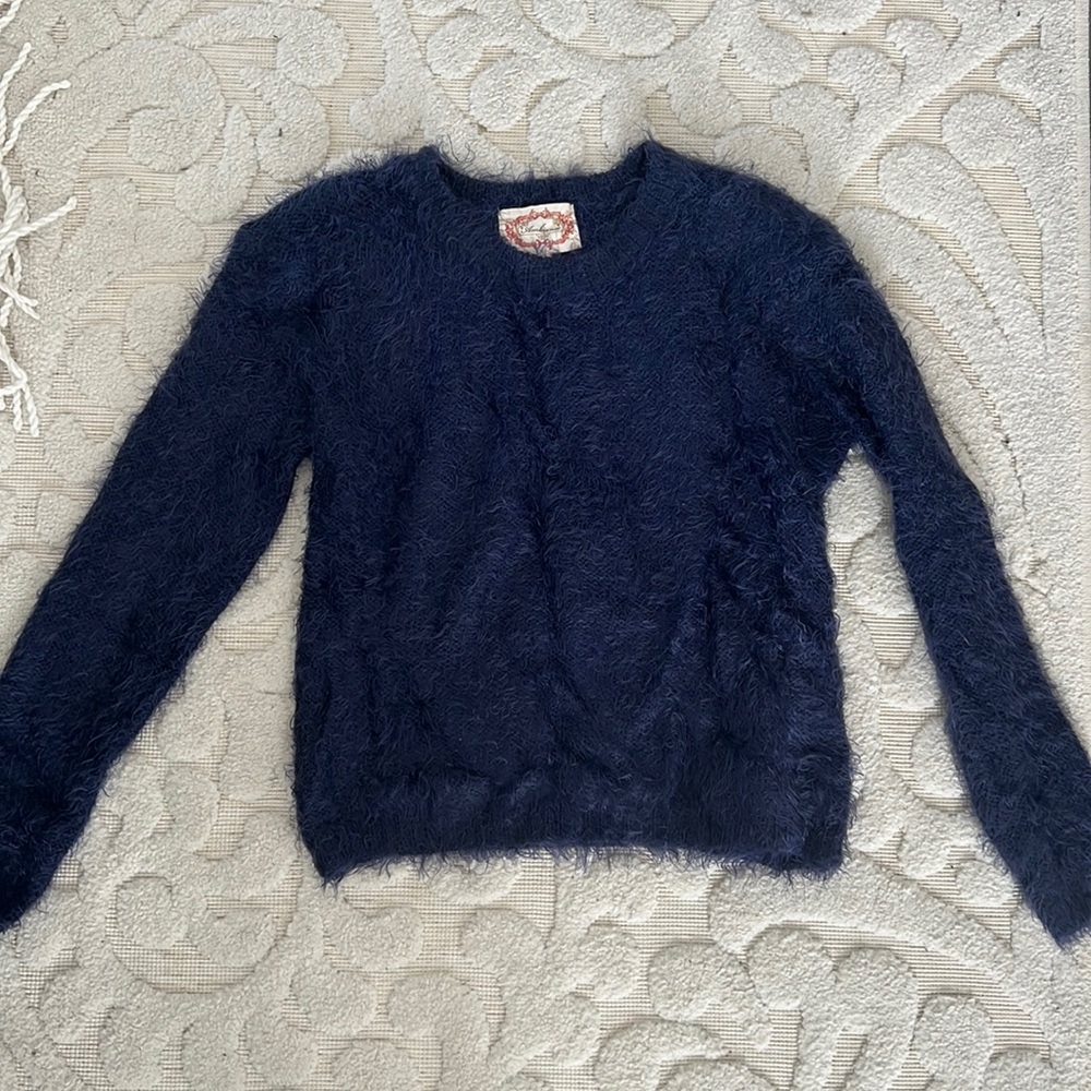 Fuzzy trendy sweater